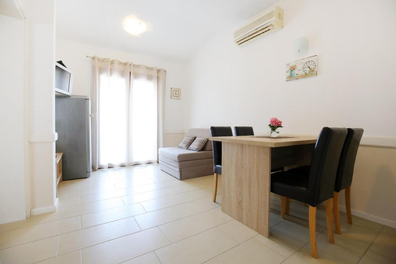 Apartmani Dane Sukošan Dış mekan fotoğraf