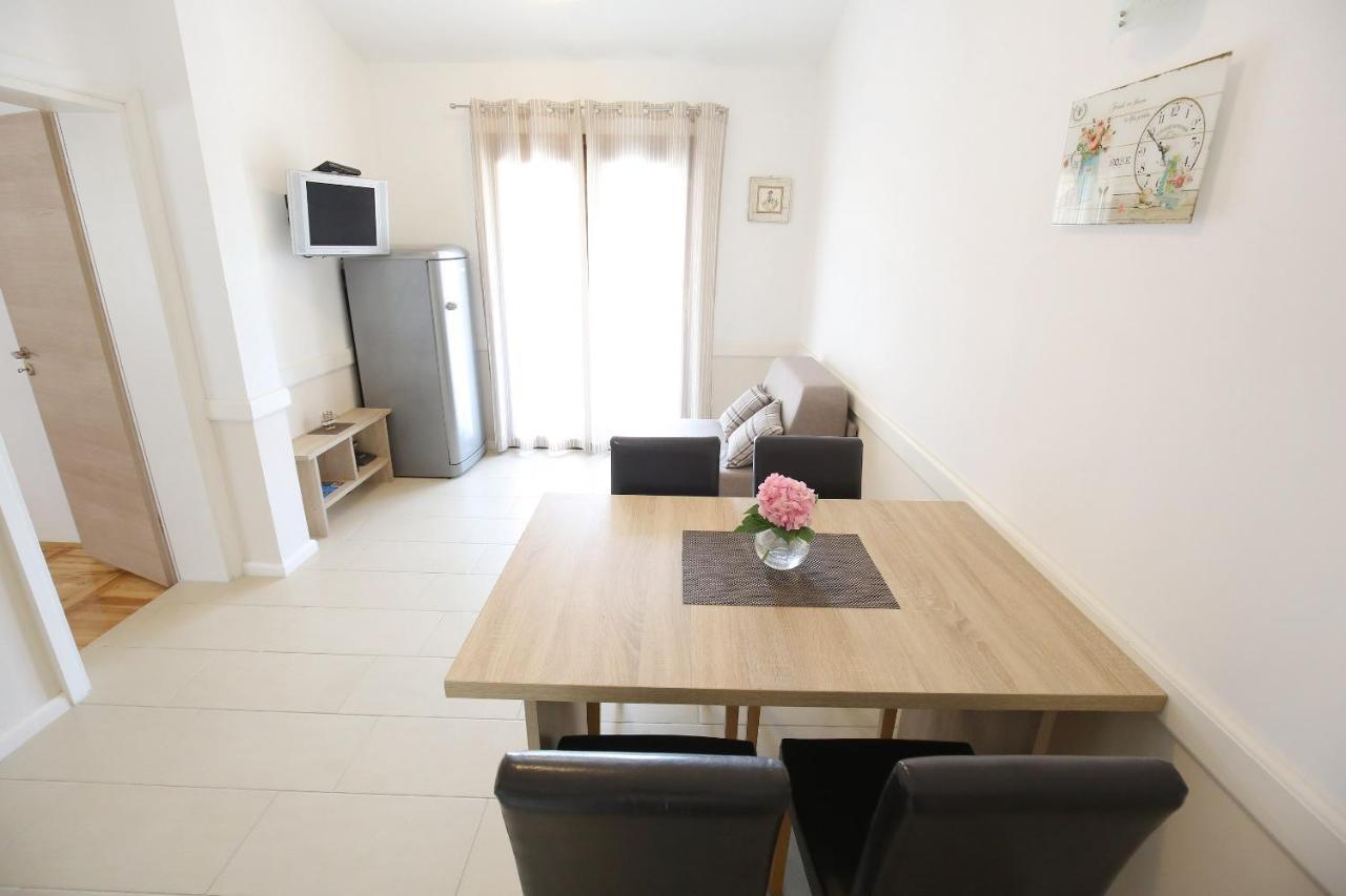 Apartmani Dane Sukošan Dış mekan fotoğraf